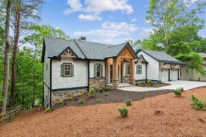 2307 Tamarack Drive — photo 4