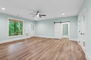 2307 Tamarack Drive — photo 25